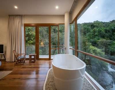 Taryn Tara Cafe and Stay